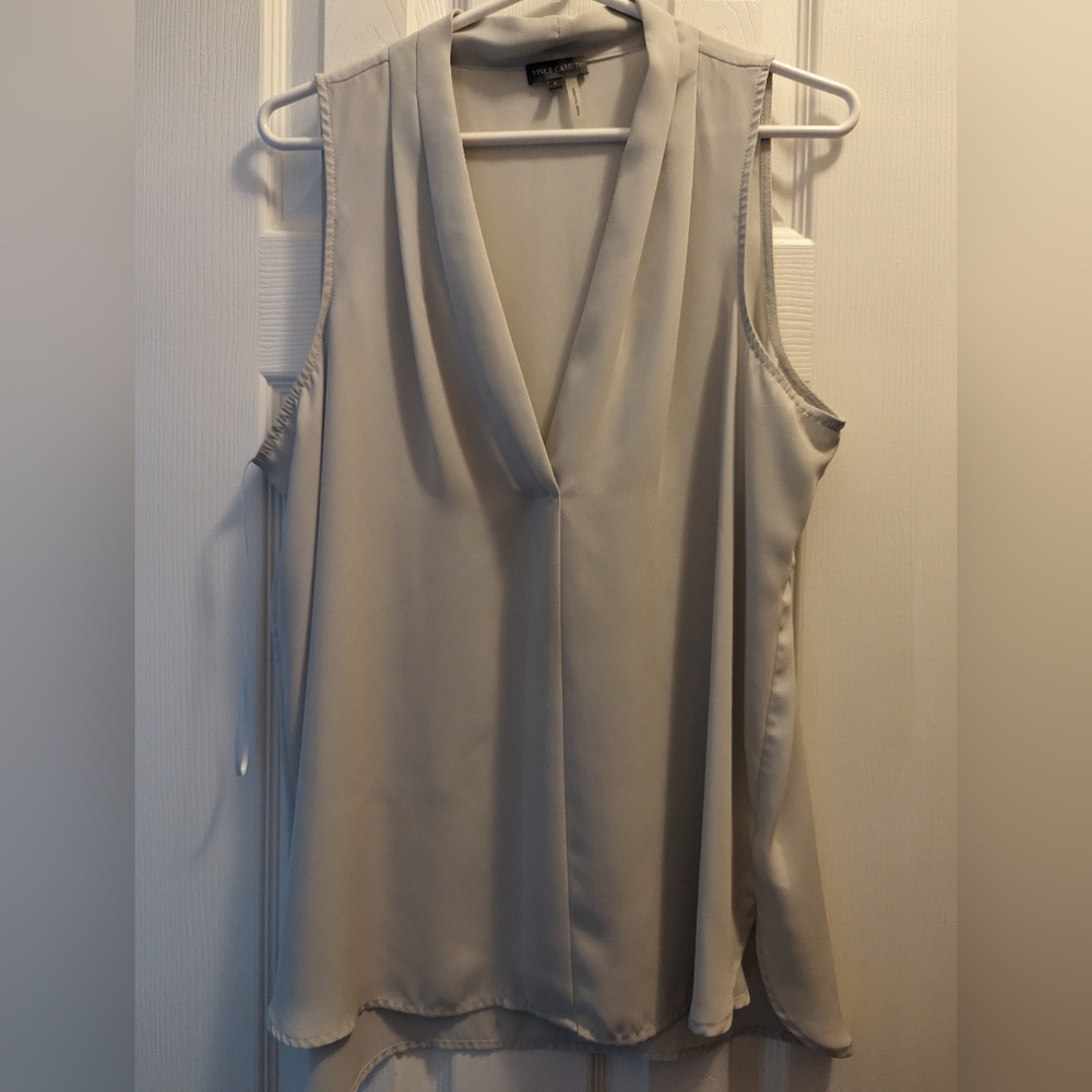Beautiful blouse from Vince Camuto size L